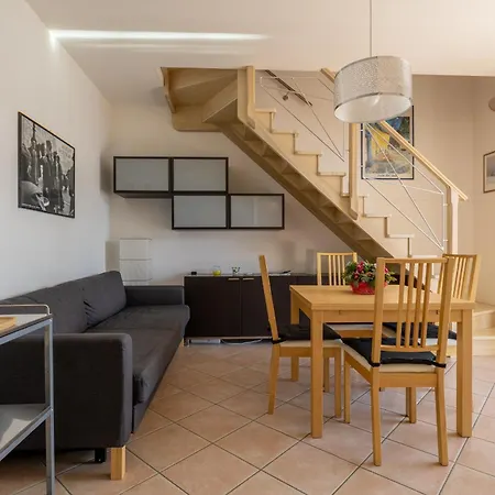 Apartament Daniela - *