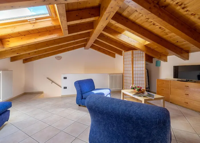 Apartament Daniela - *